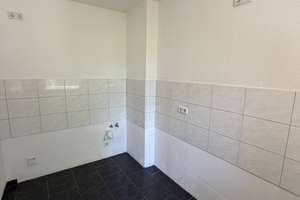 Attraktive 3-Zimmer-Wohnung mit Balkon in Barmen – Viktorstr. 35, 42275 Barmen, Wuppertal – Vorschaubild 6