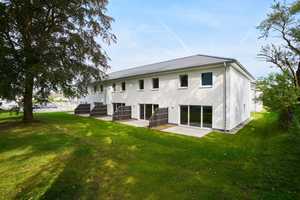 Reihenmittelhaus mit Wärmepumpe (Energieklasse A+) / sofort verfügbar / familiengerechter Grundriss – Flensburg – Vorschaubild 1