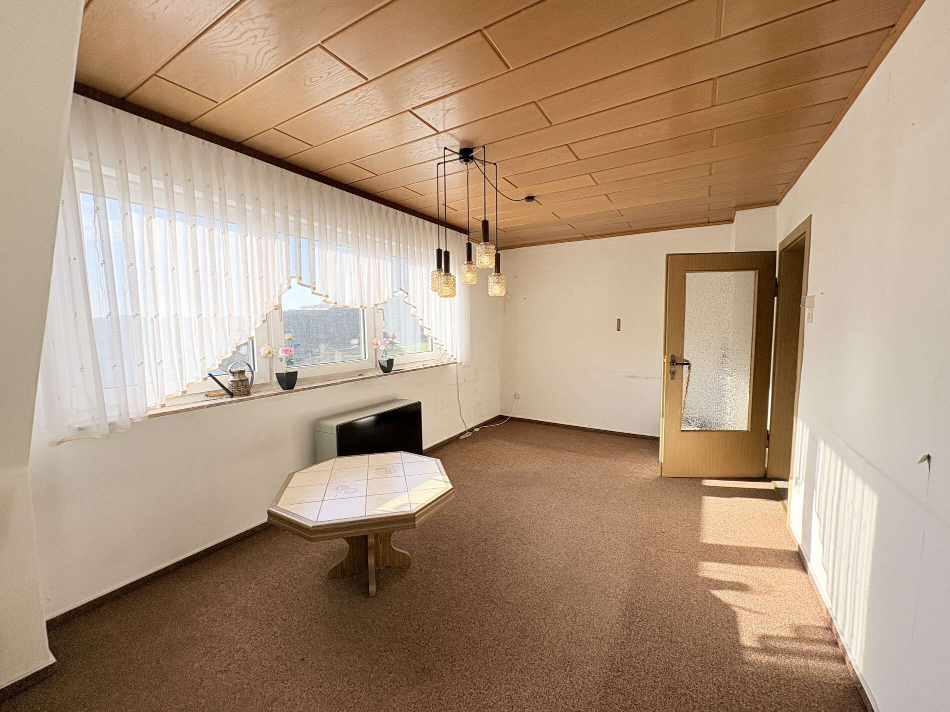 Immobilie in Fronhausen - Vielseitig nutzbar: Ein- bis Zweifamilienhaus mit großem Garten in Oberwalgern - Bild 1