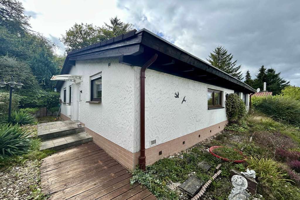 Immobilie in Stromberg - Kompakter Bungalow mit Garten und Stellplatz  - Bild 3