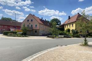 Renditestarkes Mehrfamilienhaus in Hummeltal nahe Bayreuth – Die vollständige Adresse der Immobilie erhältst du vom Anbieter., 95503 Hummeltal – Vorschaubild 2