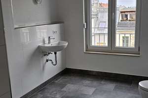 +TRAUMWOHNUNG+3 RAUM DACHGESCHOSS MIT GROSSEM BALKON+BAD M. DUSCHE+FBH+LIFT++UVM.++ – Bornaische Straße 77/79, 4277 Connewitz, Leipzig – Vorschaubild 4
