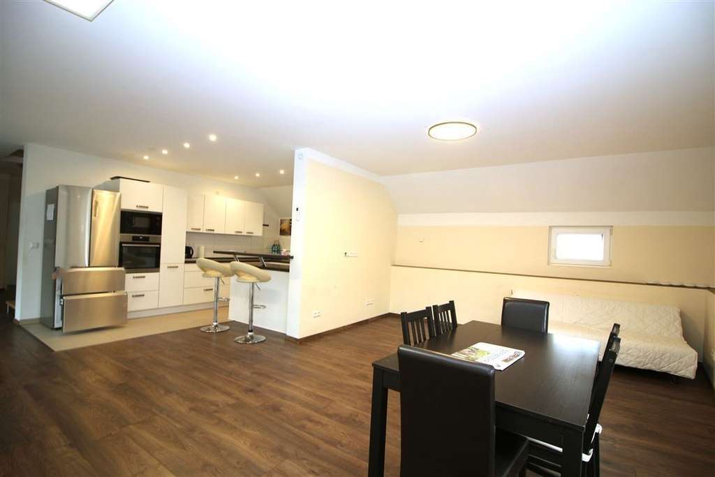 Immobilie in Ingersheim - Einmalige Gelegenheit: Häuserensemble mit 2 Häuser, Hofraum und Werkstatt. - Bild 4