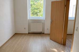 Jobcenter - جوب سنتر - Джобцентер - deine neue Wohnung ist fertig! – Haumannstraße 19, 42651 Solingen-Mitte, Solingen – Vorschaubild 4