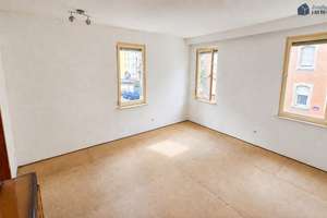 Freistehendes 4-Familienhaus in zentraler Lage, Einzelgarage, vielseitige Möglichkeiten – Die vollständige Adresse der Immobilie erhältst du vom Anbieter., 70327 Wangen, Stuttgart – Vorschaubild 4