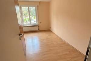 Modernisierte 3-Zimmer-Wohnung mit Balkon, 2 Bädern & neuer EBK am Wertwiesenpark – Friedrich-Dürr-Straße 57, 74074 Heilbronn, Heilbronn – Vorschaubild 3