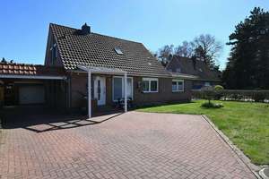 
TIPP | Aufwendig saniertes und modern erweitertes Einfamilienhaus in Varel / Obenstrohe – Die vollständige Adresse der Immobilie erhältst du vom Anbieter., 26316 Varel – Vorschaubild 1