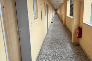 Sanierungsbedürftige 2,5-Zimmer Wohnung im 2. OG 