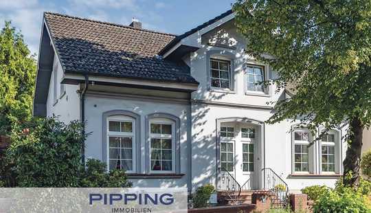 Bild von Wie aus dem Bilderbuch:
"Ensemblegeschütztes Zweifamilienhaus mit traumhaftem Gartenbereich"
