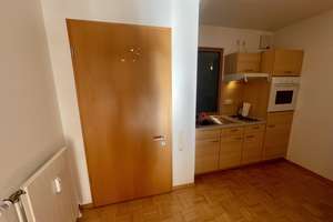 2-Zi-Wohnung  mit Sonnenbalkon in S-Süd zu verkaufen


 – Die vollständige Adresse der Immobilie erhältst du vom Anbieter., 70199 Heslach, Stuttgart – Vorschaubild 2