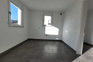 * HIER BLEIBEN KEINE WOHNWÜNSCHE OFFEN * hochwertig ausgestattete DHH mit GARTEN + GARAGE + CARPORT – Roth (Kreis) – Vorschaubild 14