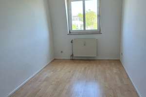 perfekt geschnittene 3-Zimmer Wohnung mit Balkon – Freischützstr. 71, 81927 Johanneskirchen, München – Vorschaubild 4
