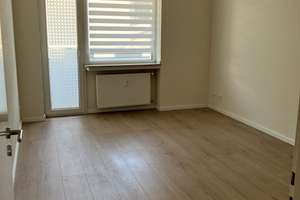 Wohnen mit Charakter: 2-Zimmer-Wohnung in Pempelfort, mit Einbauküche, Wannenbad und Balkon – Annastraße 45, 40477 Pempelfort, Düsseldorf – Vorschaubild 8