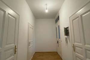 Schloßplatz 11 - Charmantes Appartement im Herzen von Chemnitz – Die vollständige Adresse der Immobilie erhältst du vom Anbieter., 9113 Schloßchemnitz, Chemnitz – Vorschaubild 2