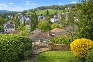 BLICKFANG NEROBERG - Moderne 3-ZIMMER-WOHNUNG MIT GARAGE UND EINBAUKÜCHE