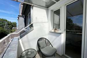 CHARMANTE DACHGESCHOSSWOHNUNG MIT DACHTERRASSE IN KÖLN - LINDENTHAL – Die vollständige Adresse der Immobilie erhältst du vom Anbieter., 50931 Lindenthal (Ortsteil), Köln – Vorschaubild 4