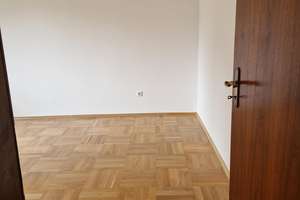 Gut geschnittene 2 Zimmerwohnung mit Balkon – Melanchthonstraße 37, 40597 Benrath, Düsseldorf – Vorschaubild 3