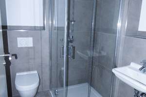 Moderne 4-Zimmer-Dachgeschoss-Wohnung mit Einbauküche und Aufzug – 51377 Steinbüchel, Leverkusen – Vorschaubild 6