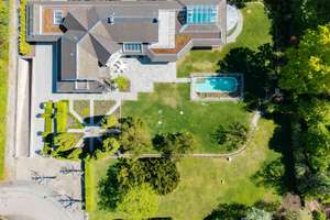 EXKLUSIVE PREMIUM-VILLA IN BESTLAGE ! BURGBLICK - HALLENBAD - TIEFGARAGE - SPA - – Schweitzerstraße 7, 84489 Burghausen – Vorschaubild 1