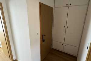 Renovierte & möblierte 1-Zimmer-Altbauwohnung mit Einbauküche  – Schiestlstraße 8, 97080 Würzburg – Vorschaubild 10
