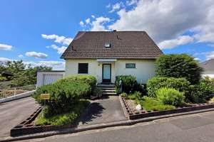TOP LAGE!!! Sonnig gelegenes Einfamilienhaus mit Fernblick – Sonnenblick 7, 36251 Bad Hersfeld – Vorschaubild 2