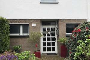 Provisionsfreies-Reihenhaus in Krefeld-Forstwald! Klassiker mit 100 qm Wfl. und SW-Grundstück!