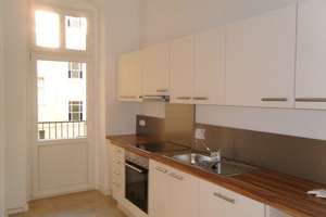 Altbau-Klassiker in Charlottenburg - 3-Zimmer-Altbauwohnung mit Balkon *vermietet* – Die vollständige Adresse der Immobilie erhältst du vom Anbieter., 14057 Charlottenburg, Berlin – Vorschaubild 2