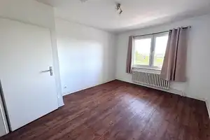 //  3 Zimmer Wohnung mit Balkon // – Richard-Wagner-Straße 1, 47226 Duisburg – Vorschaubild 7