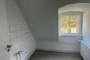 Schöne 4-Zimmer-Wohnung im Dachgeschoss – Strackerjanstr. 34, 26129 Haarentor, Oldenburg (Oldenburg) – Vorschaubild 4