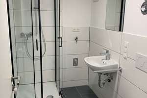 Modernes, lichtdurchflutes 1-Zimmer-Apartment mit eigener Terrasse – Brunnstr. 8, 93053 Oberisling-Graß, Regensburg – Vorschaubild 3