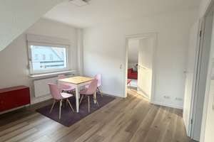 Teilmöblierte renovierte Wohnung mit Balkon &Süd-Dachterrasse in der Vogelsiedlung Unterrath/Stockum – Die vollständige Adresse der Immobilie erhältst du vom Anbieter., 40468 Unterrath, Düsseldorf – Vorschaubild 2