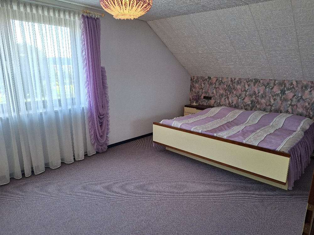 Immobilie in Aindling - Familienleben auf dem Lande! Schönes EFH in herrlicher Ortsrandlage! - Bild 4