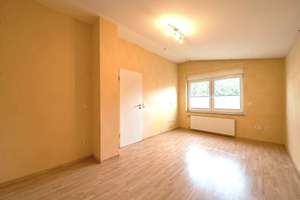Ansprechendes Reihenendhaus mit Garage auf großem Grundstück – Die vollständige Adresse der Immobilie erhältst du vom Anbieter., 26127 Bürgerfelde, Oldenburg (Oldenburg) – Vorschaubild 5