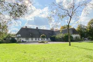 Resthof unter Reet mit Ausbaugenehmigung für 2 weitere Wohnungen – Die vollständige Adresse der Immobilie erhältst du vom Anbieter., 25923 Süderlügum – Vorschaubild 2