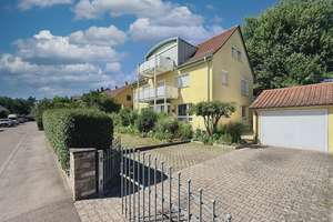 Attraktive Kapitalanlage: gepflegtes Dreifamilienhaus nahe Uni Hohenheim !