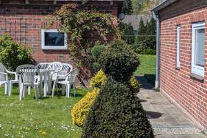 Haus zur Miete in zentraler Lage – Die vollständige Adresse der Immobilie erhältst du vom Anbieter., 25541 Brunsbüttel – Vorschaubild 2