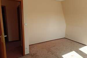 4-Zimmer-Dachgeschosswohnung mit großem Südbalkon, Garage und eigenem Gartenanteil in Lichtenrade – Hanowsteig 36a, 12309 Lichtenrade, Berlin – Vorschaubild 30