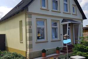 Freistehendes Einfamilienhaus mit Garage, Wintergarten und Kaufoption – Die vollständige Adresse der Immobilie erhältst du vom Anbieter., 27478 Cuxhaven – Vorschaubild 2