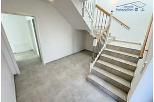 Für 1.3 Mio gebaut, jetzt nur noch 932.000,- €! Erstbezug und Niedrigenergiebauweise! 2x ETW´s/ZFH – Die vollständige Adresse der Immobilie erhältst du vom Anbieter., 86391 Stadtbergen – Vorschaubild 14