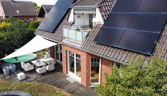 Bild von Großzügig und modern: Einfamilienhaus mit Pool in Mehrum