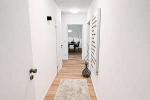 Erstbezug nach Sanierung: 3 Zimmer mit Balkon & Garage - provisionsfrei – Am Sattelgut 18, 44879 Dahlhausen, Bochum – Vorschaubild 2
