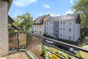 Freigezogene Maisonettewohnung mit ca. 110 m²,zwei Balkonen &Tiefgaragenstellplatz in Essen-Frintrop – 45359 Frintrop, Essen – Vorschaubild 4