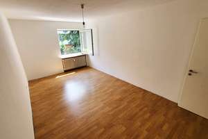 Bezugsfreie 2-Zimmer-Wohnung mit Westbalkon und Einzelgarage in Milbertshofen – Die vollständige Adresse der Immobilie erhältst du vom Anbieter., 80807 Milbertshofen, München – Vorschaubild 4