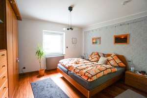 Ruhig. Grün. Und überraschend geräumig: Top-gepflegtes Reiheneckhaus in der Henkelsiedlung – 40589 Holthausen, Düsseldorf – Vorschaubild 4