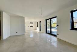 Wohnesszimmer mit Küche