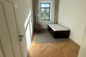 Elegant and Spacious 4-Room Family Apartment with Two Balconies and Two Bathrooms – wolliner strasse 5, 10435 Mitte (Ortsteil), Berlin – Vorschaubild 24