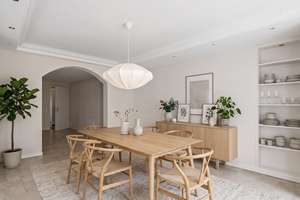 Großzügig wohnen wie im Haus - barrierearm, mit 400 m² Garten & separatem Bereich im UG – Die vollständige Adresse der Immobilie erhältst du vom Anbieter., 80638 Nymphenburg, München – Vorschaubild 6