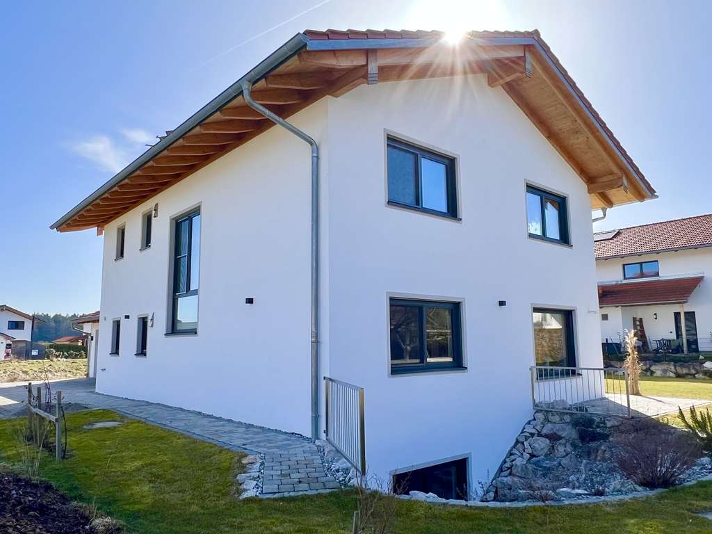 Immobilie in Kirchweidach - NEUWERTIGES EINFAMILIENHAUS IN TOPLAGE VON KIRCHWEIDACH - Bild 2