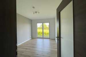 **Wohnen auf einer Ebene: Neuwertiger Bungalow mit Carport** – Bitburg-Prüm (Kreis) – Vorschaubild 17