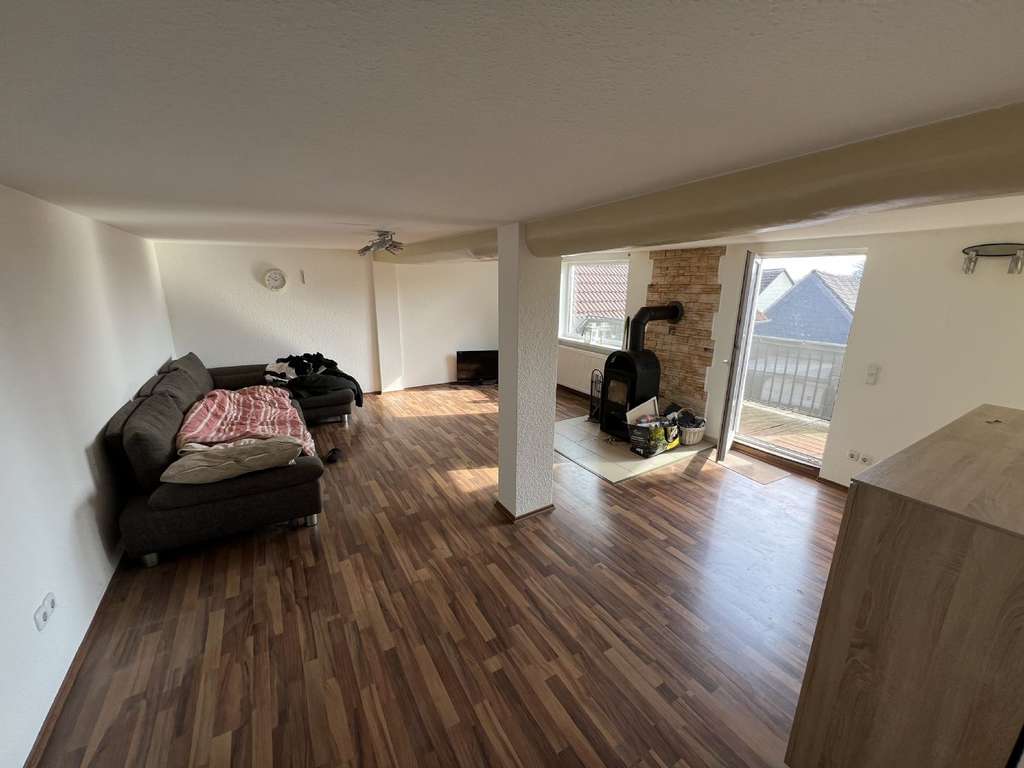 Immobilie in Usingen - Attraktives Wohnen / Haus über drei Ebenen – großzügig und hell. - Bild 3